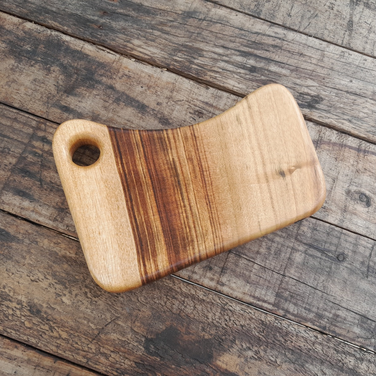 Camphor Laurel cutting board - small