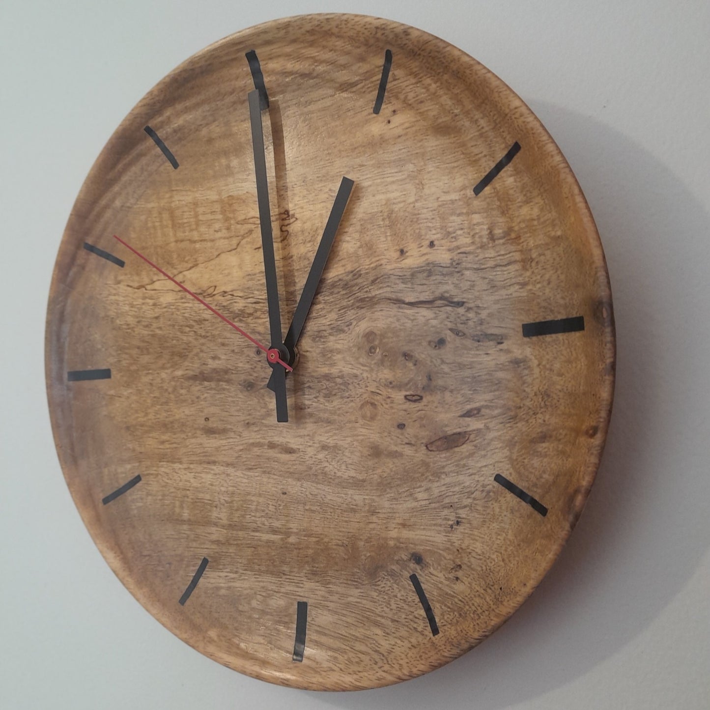 Turned wooden clock with German-made movement - Spalted Mango