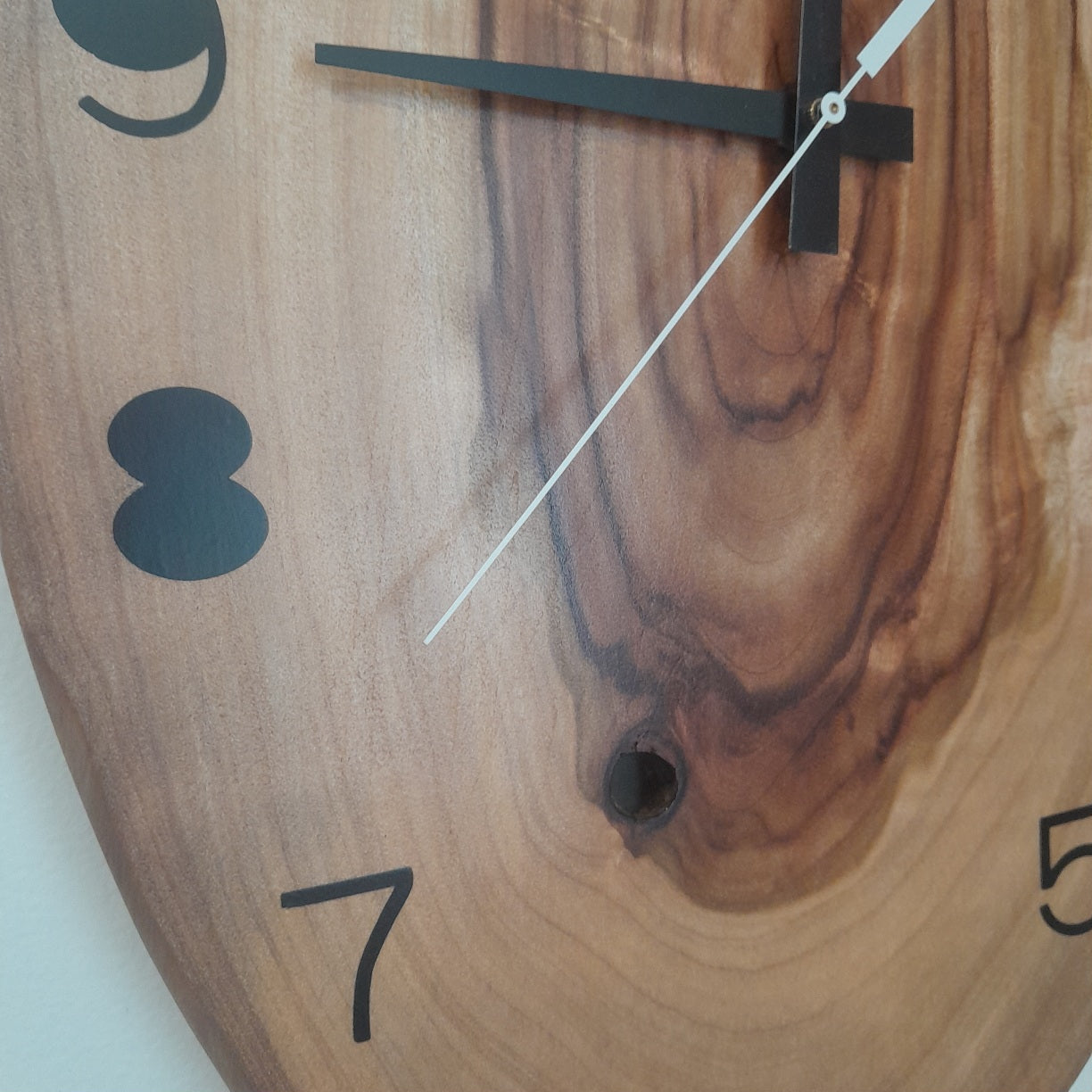 Clock with American-made movement - Tree Ring Camphor Laurel