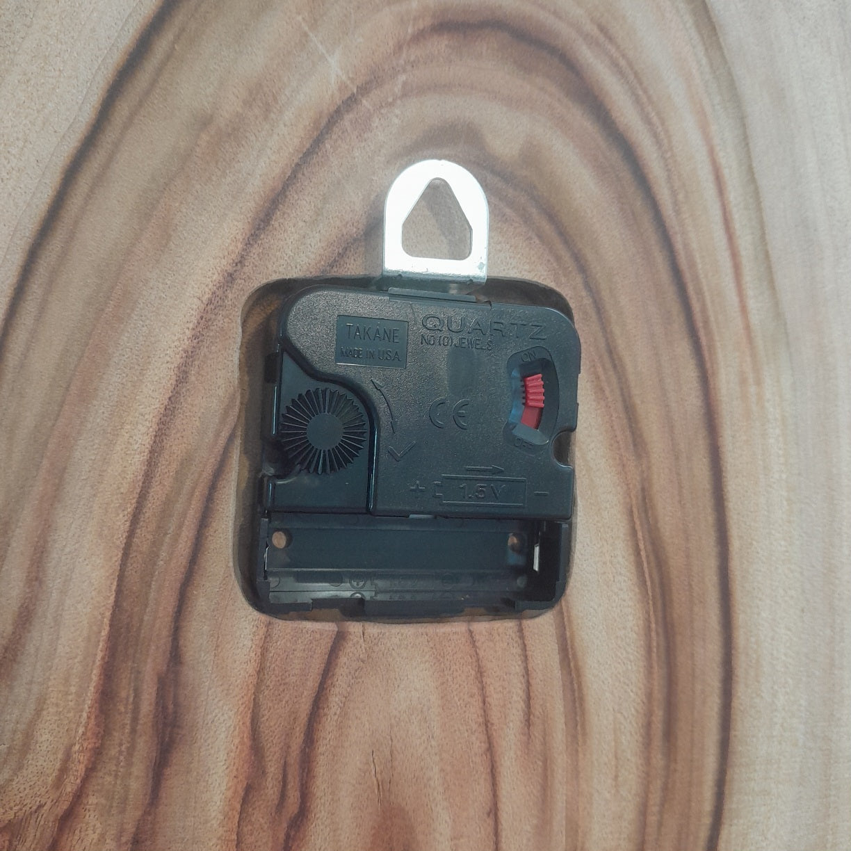 Clock with American-made movement - Tree Ring Camphor Laurel